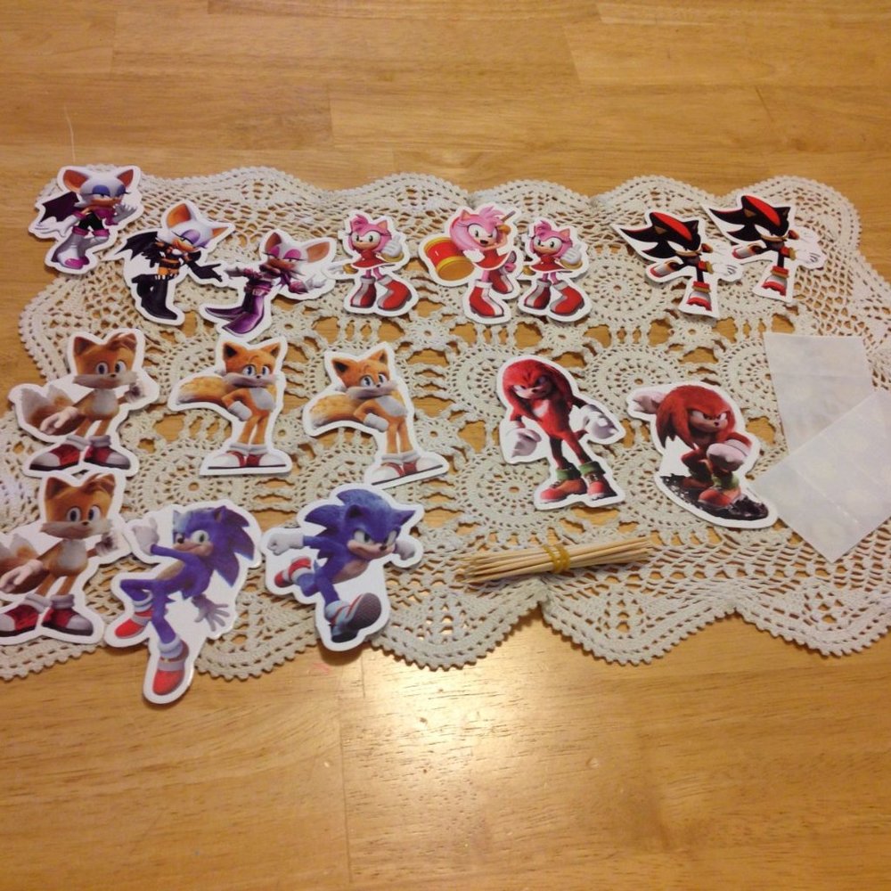 Bundle Only! Cartoon Cake Toppers, Soni